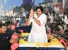 Election Updates: 15 ఏళ్ల బాలుణ్ని తగలబెడితే రాష్ట్రానికి గాయం కాలేదా?: పవన్ కల్యాణ్ Election Updates: Burning a 15-year-old boy won't hurt the state?: Pawan Kalyan